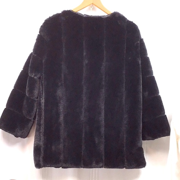 🪭 Black Silky Soft Faux Mink Fur Collarless Three Quarter Sleeve 3 Hook Front - Picture 3 of 11